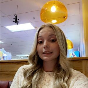 Meet your Posher, Bella